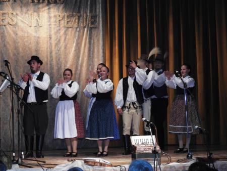 Prireditev Druži naju ples in petje z mednarodno udeležbo 83